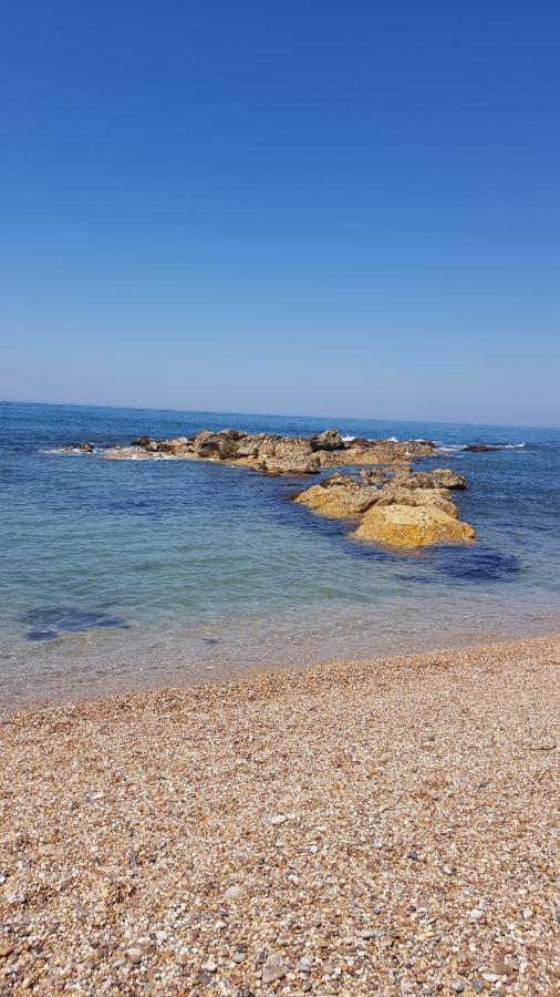 Beachwalk Guesthouse 에스모리츠 외부 사진